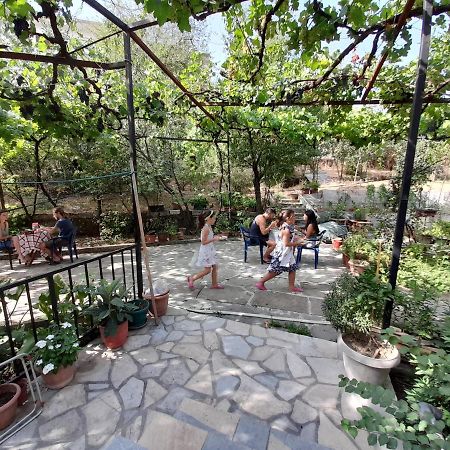 Camping Late Gjirokastër Esterno foto