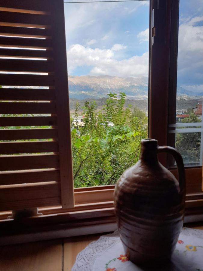 Camping Late Gjirokastër Esterno foto