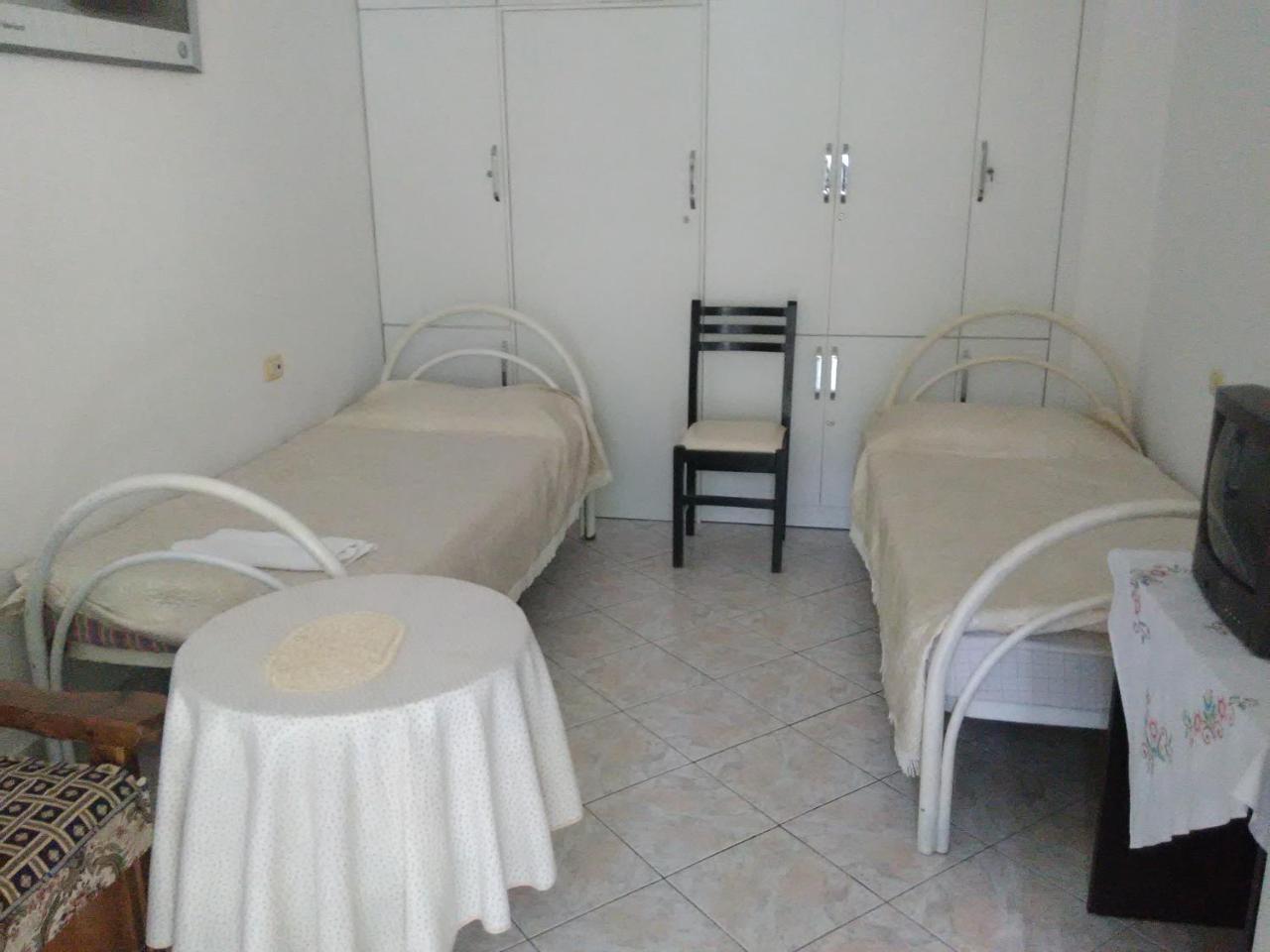 Camping Late Gjirokastër Esterno foto
