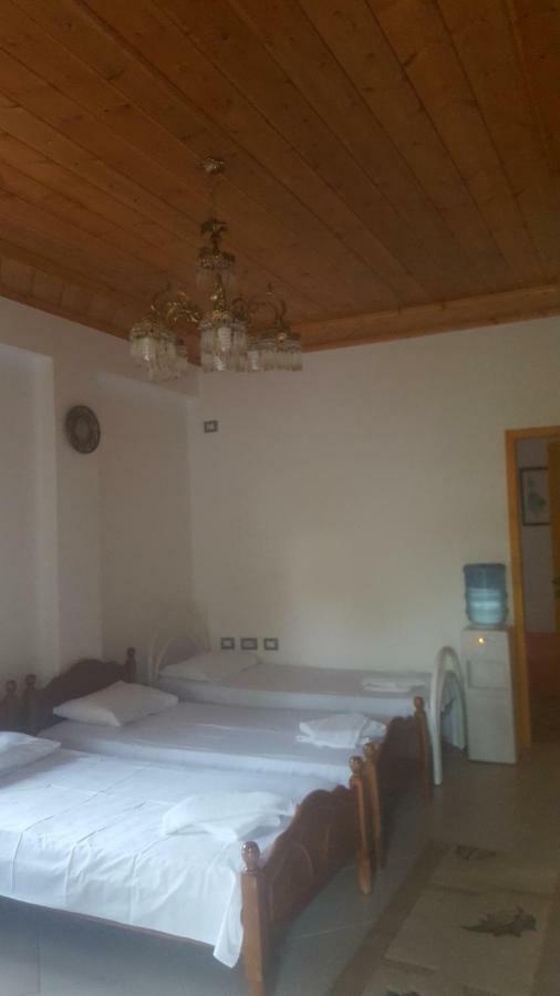 Camping Late Gjirokastër Esterno foto