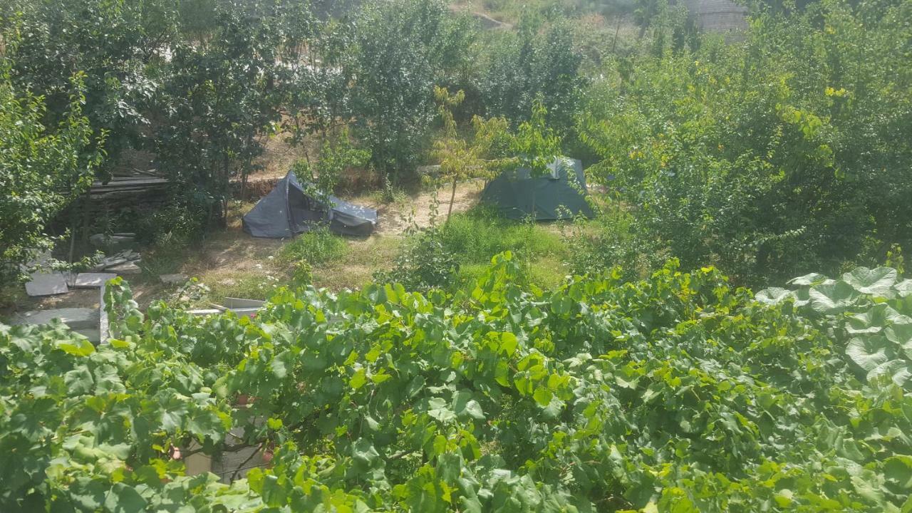 Camping Late Gjirokastër Camera foto